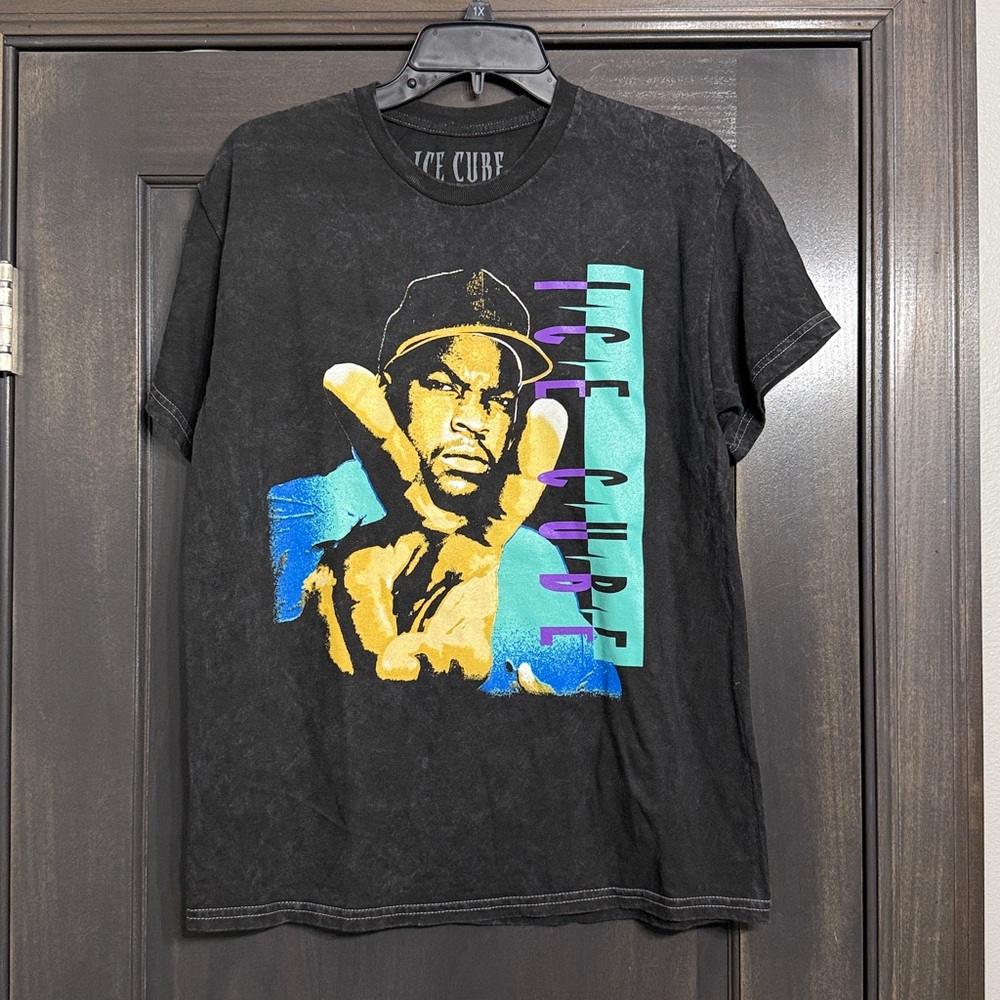 Men’s Ice Cube stonewashed T Shirt‎ M